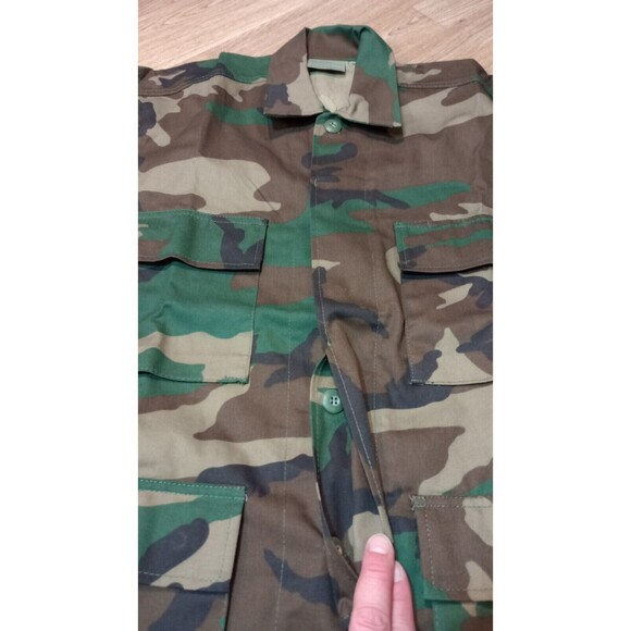NWT Rothco Jacket Mens Small Woodland Camo Field Button Shirt Uniform BDU Army - Picture 3 of 16